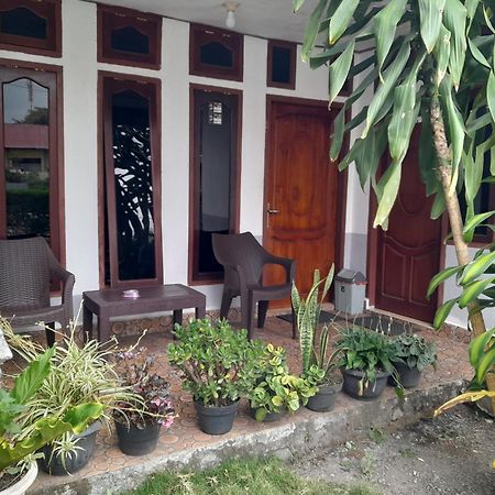 Arnolds Familly Homestay Bajawa Luaran gambar