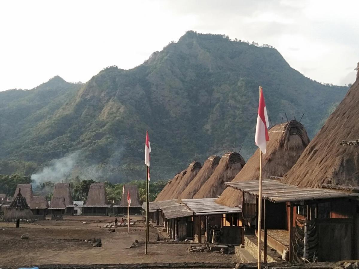 Arnolds Familly Homestay Bajawa Luaran gambar