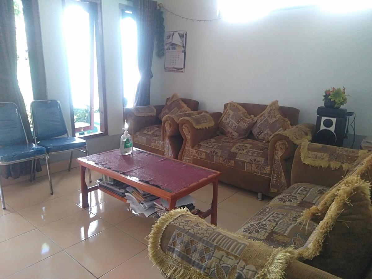 Arnolds Familly Homestay Bajawa Luaran gambar