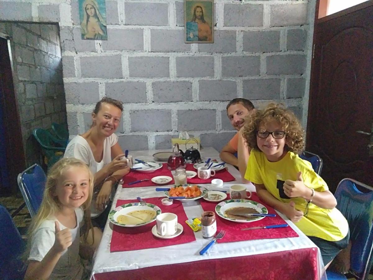 Arnolds Familly Homestay Bajawa Luaran gambar