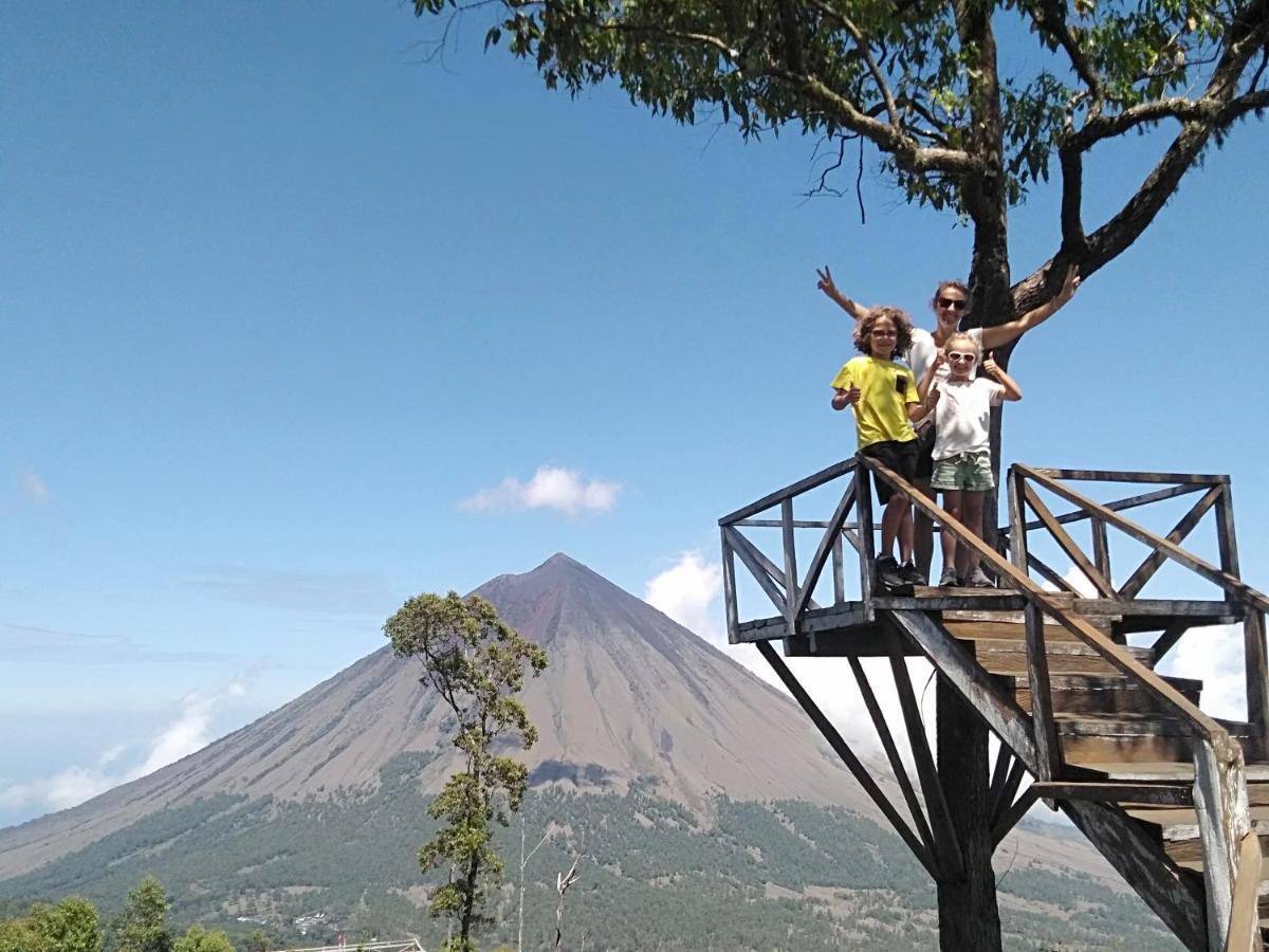 Arnolds Familly Homestay Bajawa Luaran gambar
