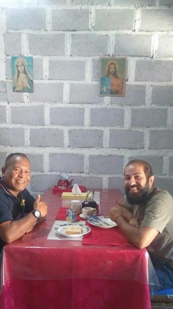 Arnolds Familly Homestay Bajawa Luaran gambar