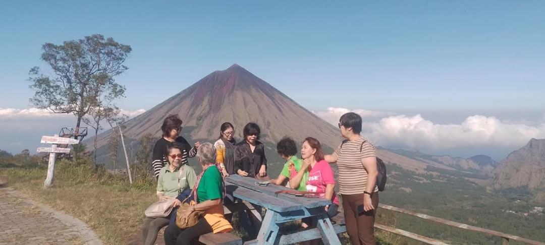 Arnolds Familly Homestay Bajawa Luaran gambar